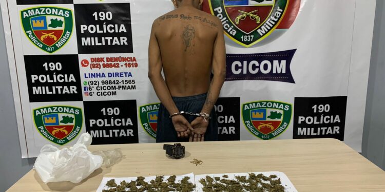 ‘Gerente de tráfico’ é preso enquanto comia pizza, na zona Norte de Manaus
