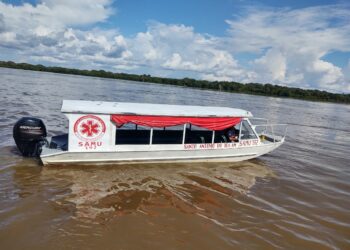 Lancha usada pelo SAMU é furtada e encontrada à deriva em Tonantins no AM: “Não conseguiram levar o motor”