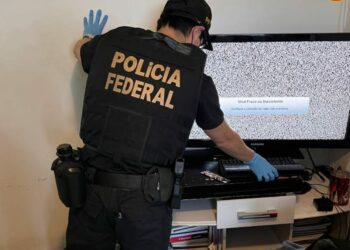 PF prende dois por pornografia infantil no AM; ambos participavam de grupo de APP