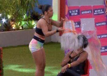 Maria agride Natália e pega o beco do BBB 22