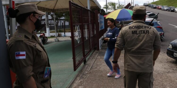 Mais de 9 mil candidatos faltam e estão eliminados do concurso dos Bombeiros no Amazonas