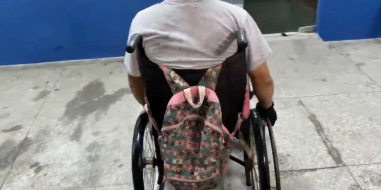 Cadeirante é preso furtando roupas na Renner do Sumaúma em Manaus