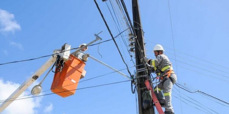 Dezoitos bairros de Manaus ficarão sem energia neste fim de semana; Confira a lista completa
