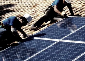 E pode? Amazonas Energia cobra duas vezes clientes que tem energia solar