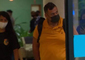 Rico, discreto e preso: suspeito de mandar incendiar helicópteros do Ibama chega a Manaus