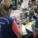 Bebuns, som alto e sem licença: lojas de conveniência são interditadas em Manaus