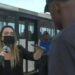 Jornalista é intimidada ao vivo por dois homens enquanto fazia reportagem sobre greve de motoristas