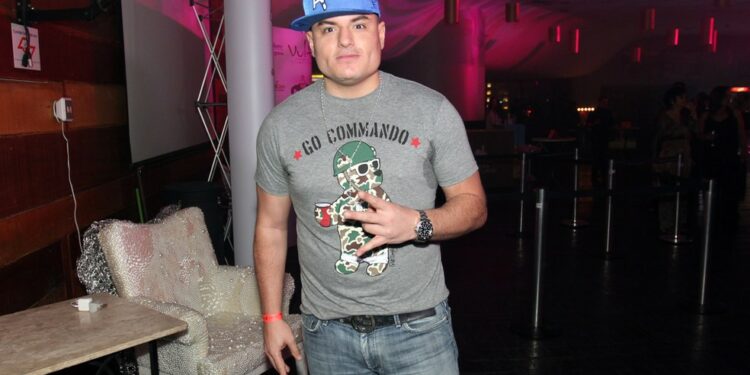 Foragido: Humorista Carlinhos Mendigo é procurado pela Polícia Civil  de São Paulo e Salvador