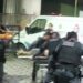 Vítima é salva das mãos do ‘Tribunal do Crime’ pela PM e dois são mortos em Manaus