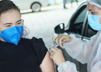 Manaus tem 51 pontos de vacinação abertos nesta segunda