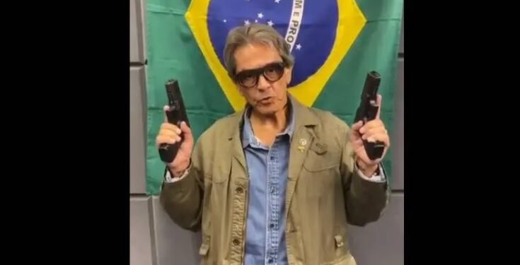 Roberto Jefferson é candidato e pode ser o primeiro senador com tornozeleira eletrônica no Brasil