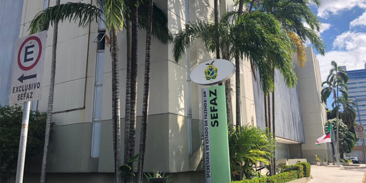 FGV publica edital de concurso público da Sefaz com salários de até R$ 23,5 mil