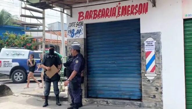 Jovem sai de casa para cortar o cabelo e morre metralhado em Manaus