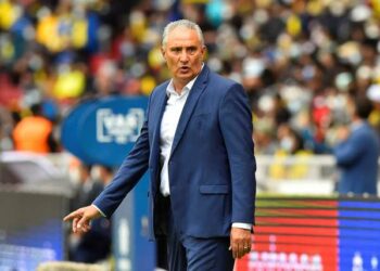 Tite anuncia saída da Seleção Brasileira