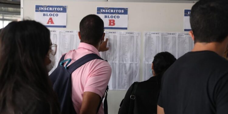 Concurso para delegado da Polícia Civil registra 4,9 mil faltosos no AM
