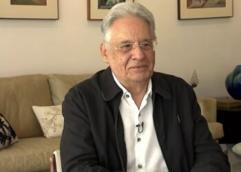 Ex-presidente FHC sofre acidente doméstico e é internado após fraturar o fêmur