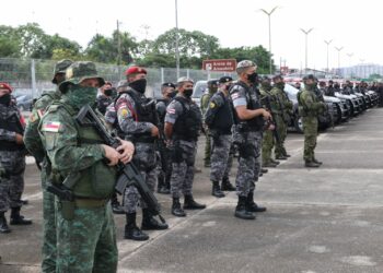 PL de Wilson Lima prevê que policiais adquiram armas diretamente das corporações para uso fora do serviço