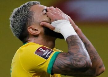 Tite anuncia jogadores para os próximos jogos e Gabigol fica de fora; Veja lista completa