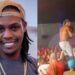 MC Kekel leva ‘dedada’ em show e parte para cima de fã ‘cutucão’