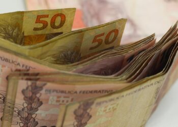 Neste sábado nascidos a partir de 1984 podem sacar dinheiro esquecido em bancos