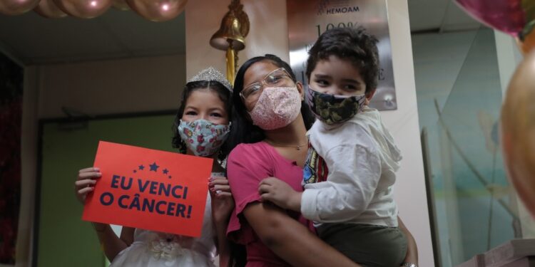 Dia Mundial da Infância: FCecon faz alerta contra tipos de câncer infantojuvenil