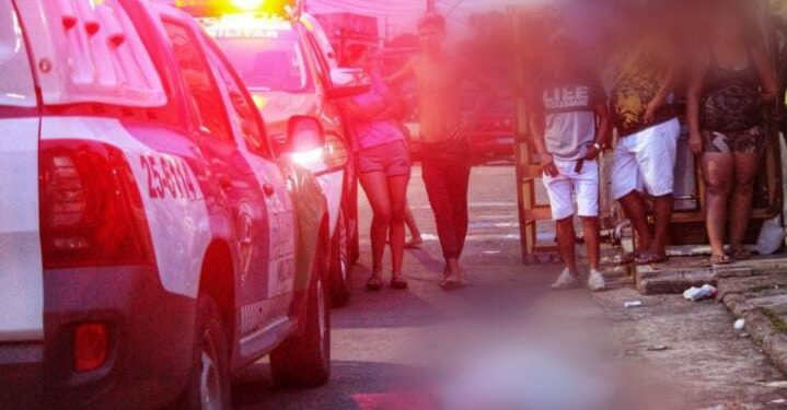 Homem é perseguido e executado com 10 tiros na Compensa