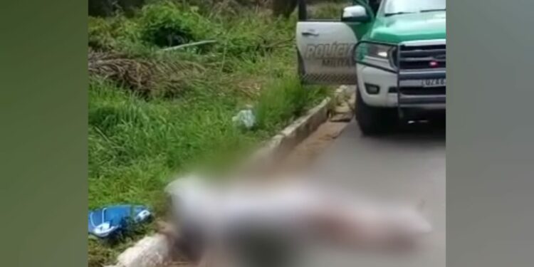 Assaltante de ônibus é linchado pela população, na área rural de Manaus