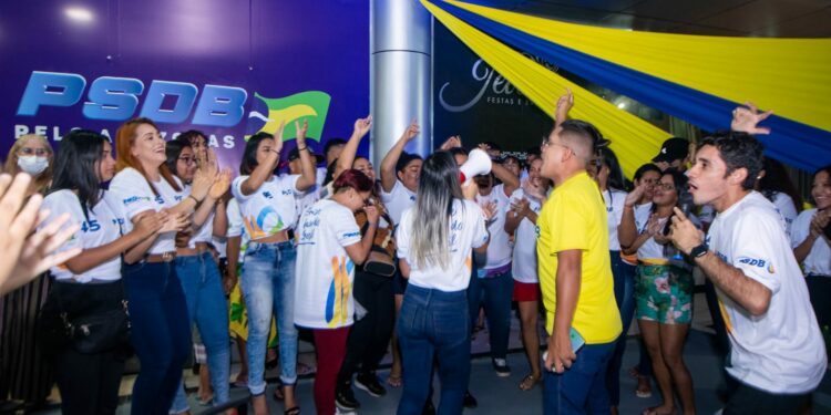 Em clima de festa, lideranças partidárias prestigiam lançamento da pré-candidatura de Arthur Neto ao Senado
