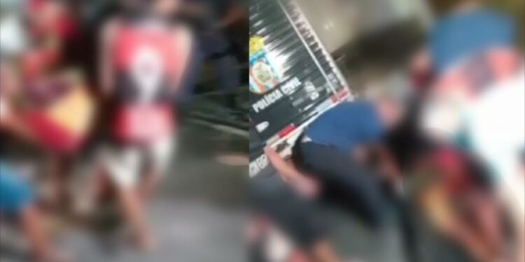 Pistoleiros invadem casa e matam ex-presidário em Manaus