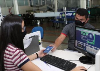 Empresas abrem 43 vagas de emprego nesta segunda-feira no Amazonas