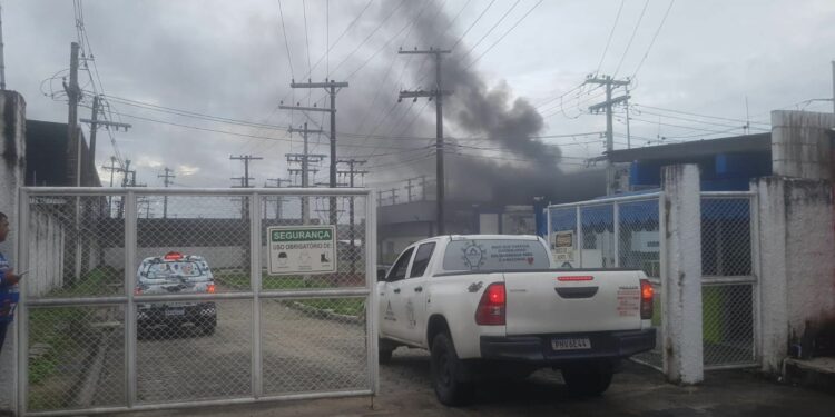 Incêndio atinge subestação da Amazonas Energia em Manaus