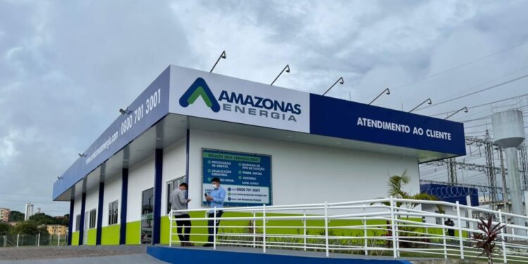 Mais de 200 mil famílias são afetadas, constantemente, com a falta de energia na área rural de Tefé