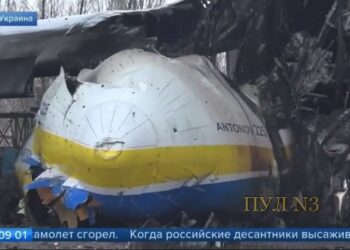 TV russa divulga imagens do maior avião do mundo destruído após ataque