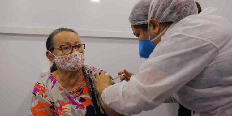 Sem óbitos por Covid em 24h, pandemia no Amazonas confirma tendência de queda