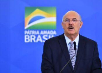 Milton Ribeiro pede exoneração do cargo após escândalos de favorecimento de verbas do Ministério da Educação