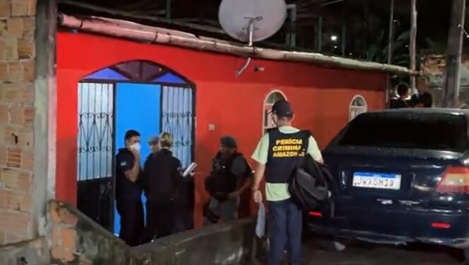 Pistoleiros invadem casa e matam vítima com cinco tiros em Manaus