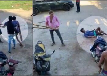 Deu ruim! Durante briga, homens tomam muletas de deficiente para se agredirem; Veja o vídeo
