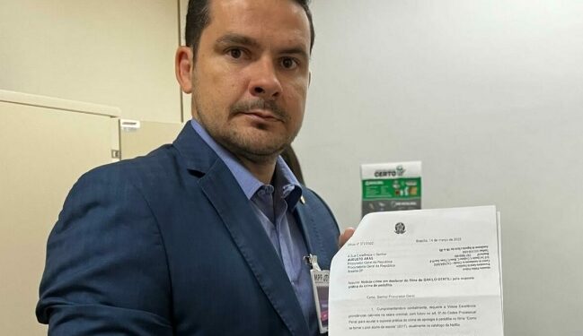 Alberto Neto troca obrigações parlamentares por patrulhamento do filme de Danilo Gentili