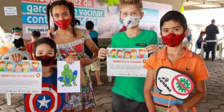 Covid: mais de 7 mil crianças, adolescentes e adultos foram vacinados em Manaus, neste sábado