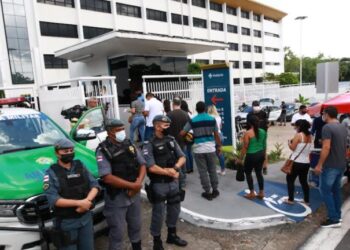 Mais de 26 mil candidatos participam de concurso público da SSP-AM, em Manaus