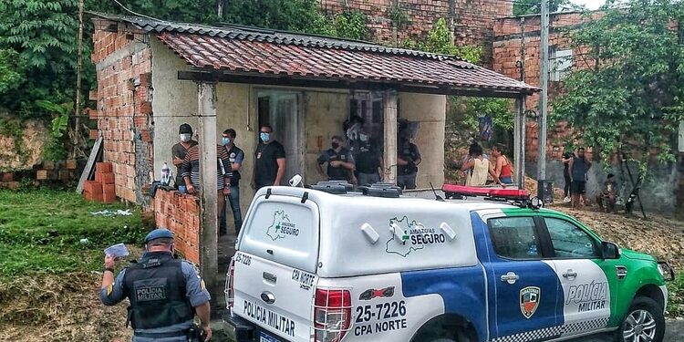 Após mexer com mulher na rua, homem é assassinado a tiros dentro de casa, na zona Norte de Manaus