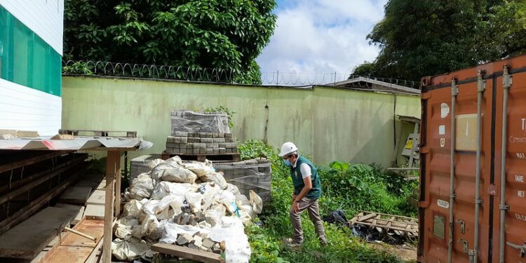 Prefeitura de Manaus estabelece parceria para controle do Aedes aegypti em canteiros de obras