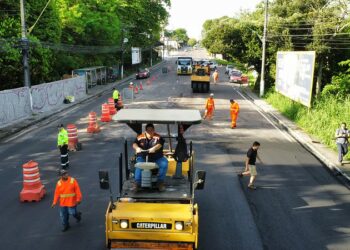 Nova drenagem da avenida Umberto Calderaro Filho é concluída e trânsito é liberado