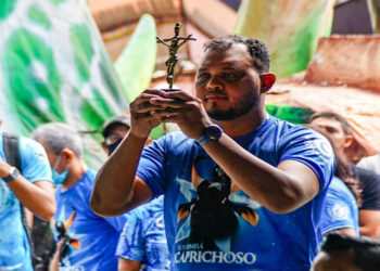 Gereca, alegorista do boi Caprichoso, sofre grave acidente de carro em Parintins