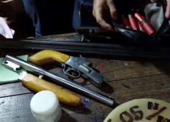 Armas que seriam entregues para facção em Manaus são apreendidas em barco
