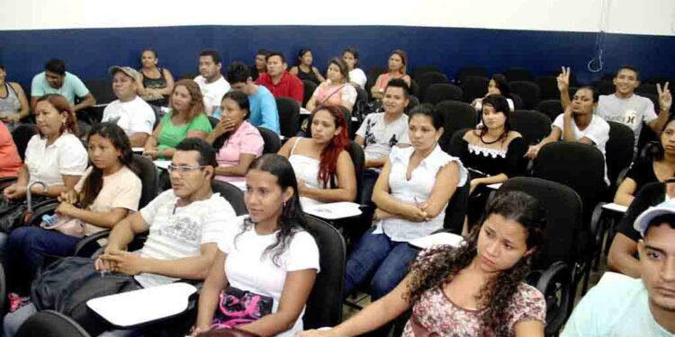 Prefeitura de Manaus informa que as inscrições para o Projovem Urbano seguem abertas até junho