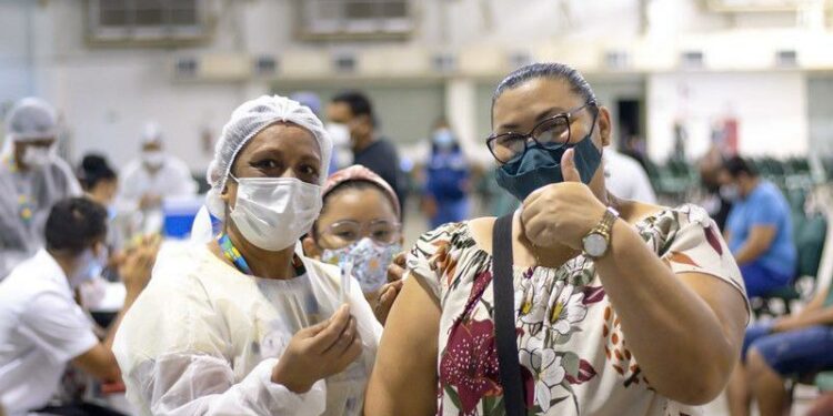 Prefeitura de Manaus disponibilizará 15 pontos de vacinação contra a Covid-19 neste sábado (2)