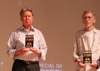 Arthur Virgílio prestigia lançamento de documentário que resgata história do jiu-jitsu no Amazonas