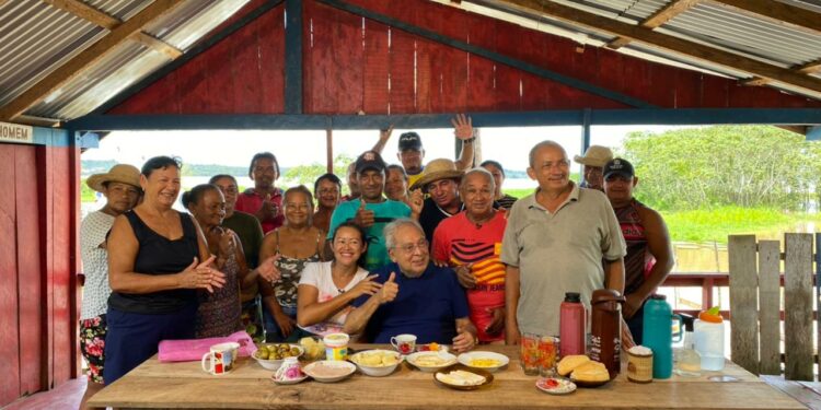 Amazonino Mendes inicia viagens ao interior em pré-campanha ao Governo