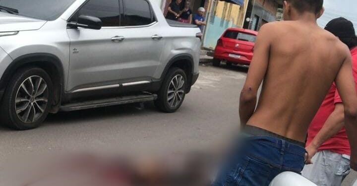 Rua Natal, na Compensa, é palco de mais um homicídio brutal com tiro na cabeça